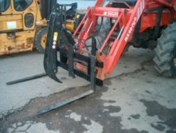 ALO/ QUICKE PALLET FORK WITH LOG GRAB full